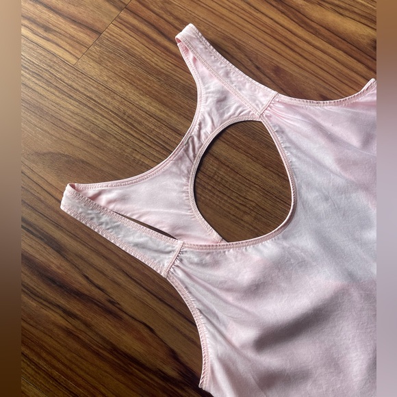 Lululemon Athletica Peace of Mind Tank Top with Keyhole Back in Pink size 6 - Picture 8 of 14